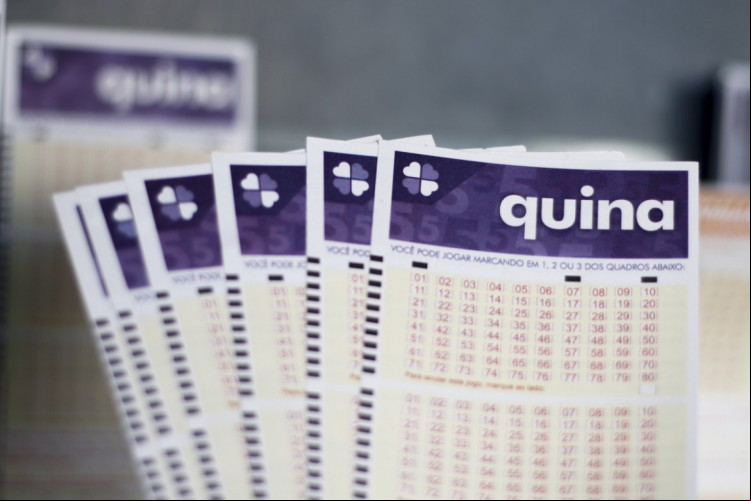Quina, Concurso 6551, resultado de hoje, sábado, 5 de outubro de 2024 (05/10/24). O prêmio é de R$ 2,2 milhões