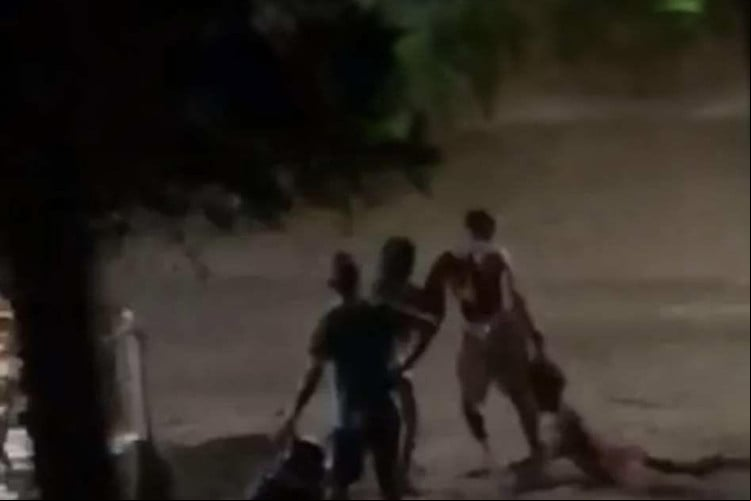 Dias após a divulgação do vídeo em que aparece agredindo e arrastando uma mulher pelo cabelo, o homem foi morto a tiros em Pedra Branca