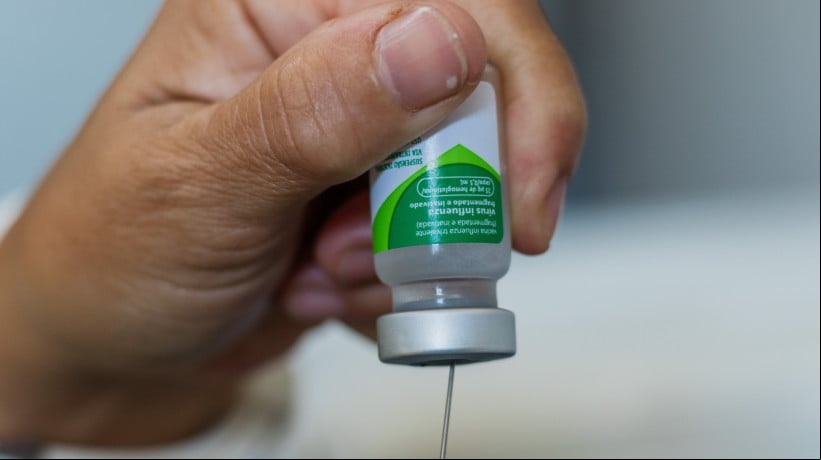Vacinação adulto e infantil contra Covid-19 e Influenza