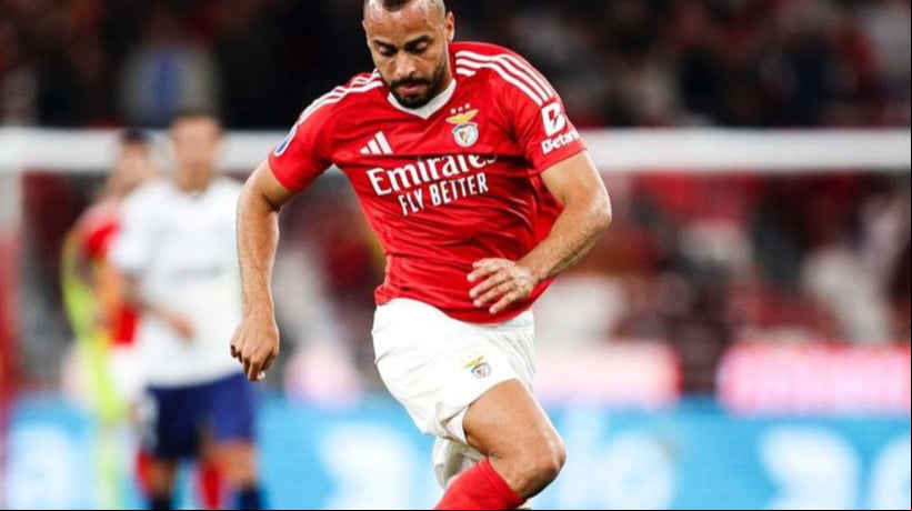 Arthur Cabral, atacante do Benfica, durante jogo válido pela Taça da Liga de Portugal 