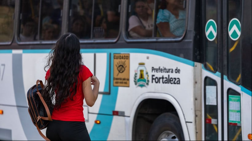 Fortaleza, CE, BR 16.12.24 Importanação sexual em via pública e medo que as mulheres sentem de andar sozinhas, se deslocar a noite, pegar ônibus, etc. - (FCO FONTENELE/O POVO)