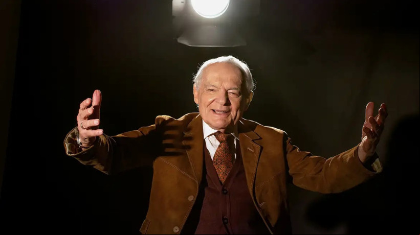 Com peça agraciada no 35º Prêmio Shell de Teatro, Othon Bastos apresenta monólogo inédito no Cineteatro São Luiz, em Fortaleza