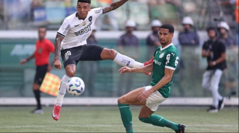 Glorioso só não venceu o Palmeiras, fora de casa, por um acidente. Exibição coletiva vai ao encontro do pensamento da SAF. O ano, agora, começou
