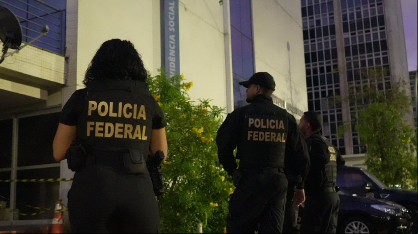 Seis servidores foram afastados de suas funções