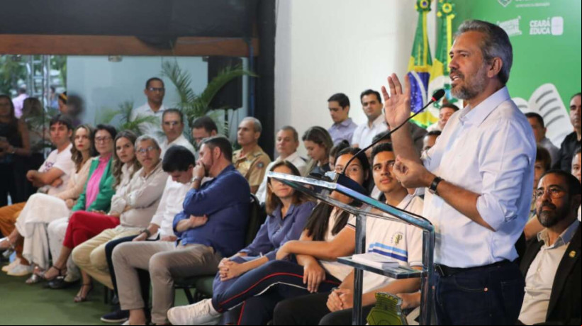 Elmano assina ordem de serviço para a construção de 17 escolas de tempo integral