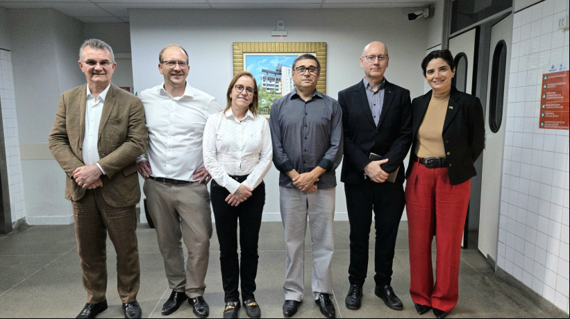 Riane Azevedo, secretária da Saúde de Fortaleza, recebeu comitiva