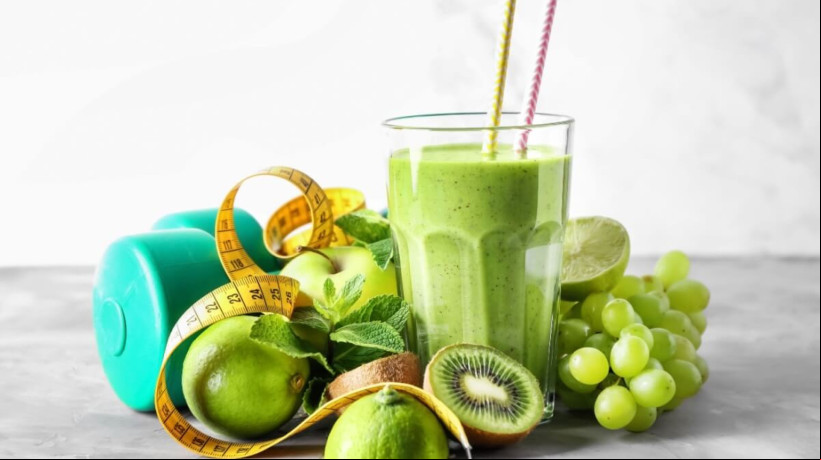 Suco verde (Imagem: Pixel-Shot | Shutterstock) 