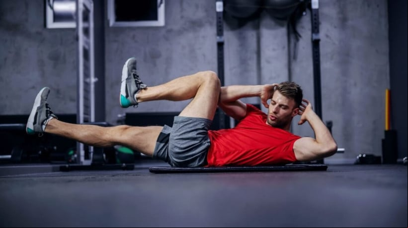 O segredo para eliminar gordura abdominal está no estilo de vida saudável (Imagem: Dusan Petkovic | Shutterstock)  